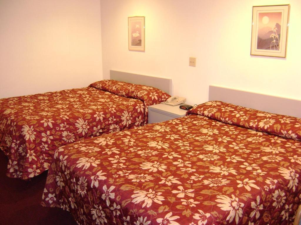 נורת' בנד Edgewick Inn חדר תמונה